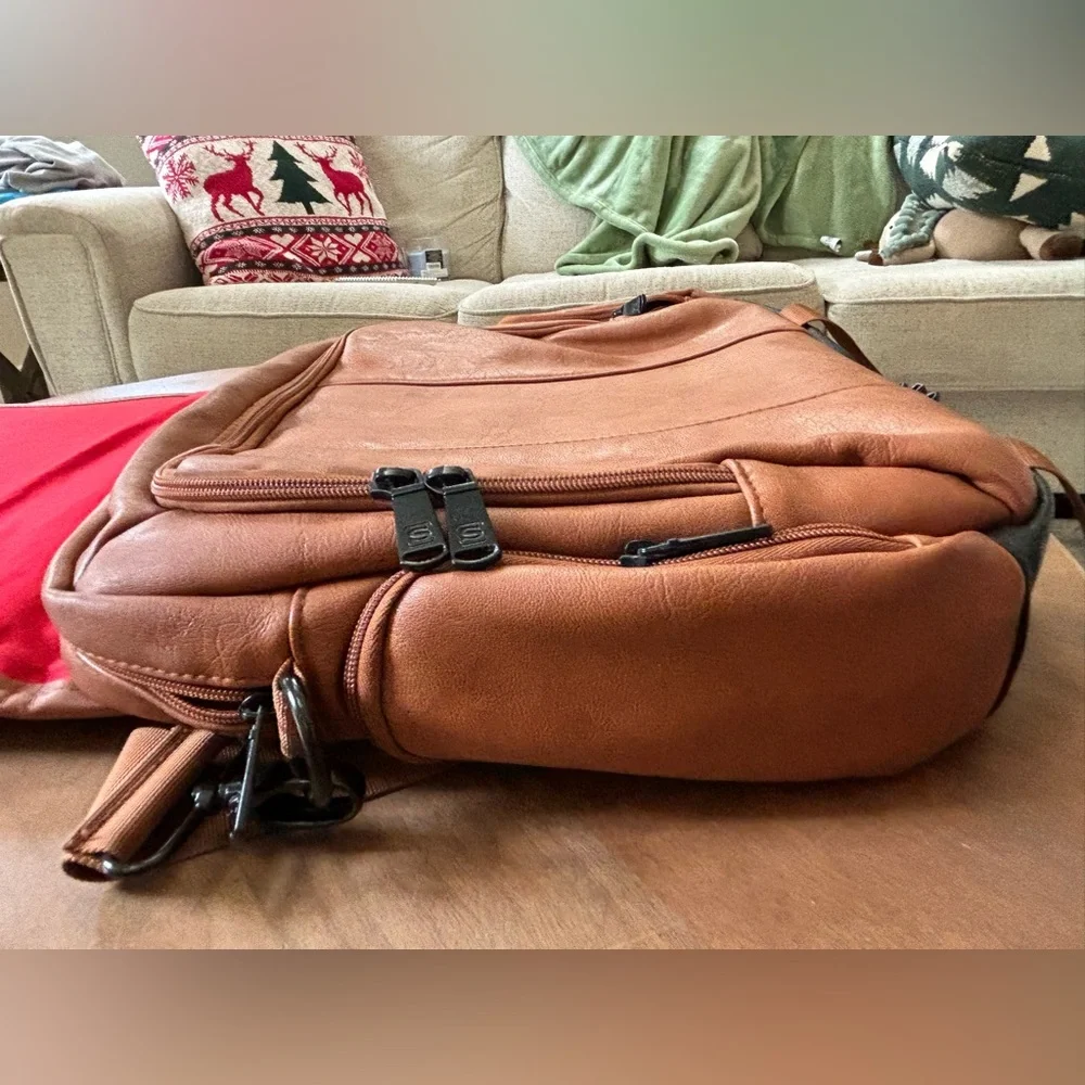 Snugg Laptop Case